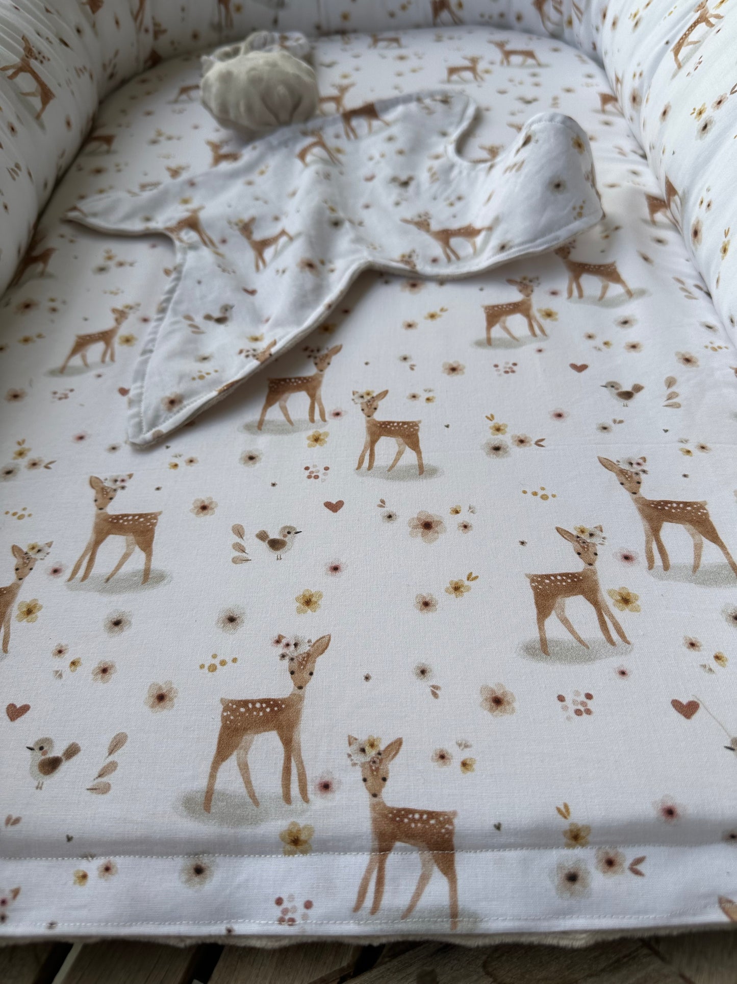 Baby Nest Floral Deer